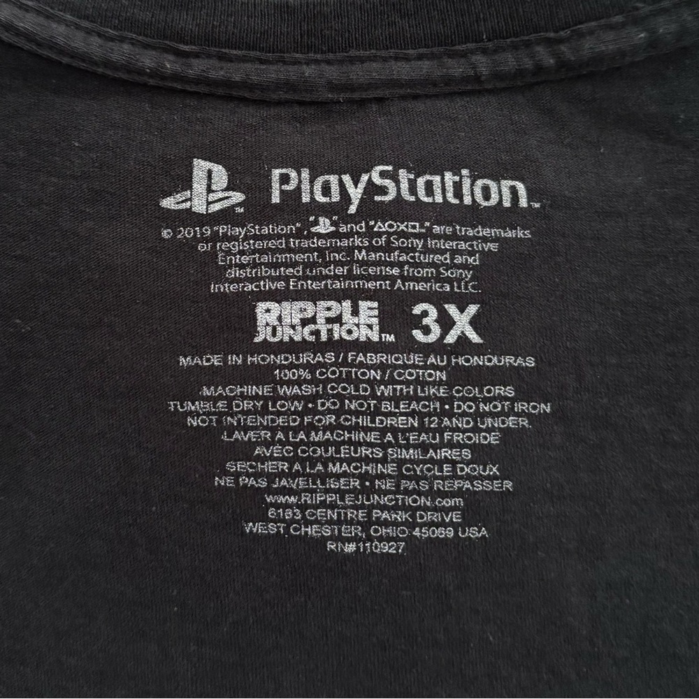 PLAYSTATION Rainbow T -Shirt. Adult Size 3X. Gently Worn. Great Condition - Picture 5 of 5